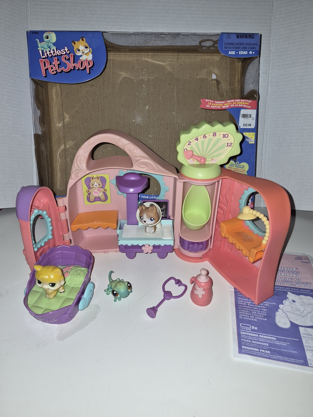 Littlest Pet Shop LPS Get Better Center Playset With Pets Dog, Cat, Lizard